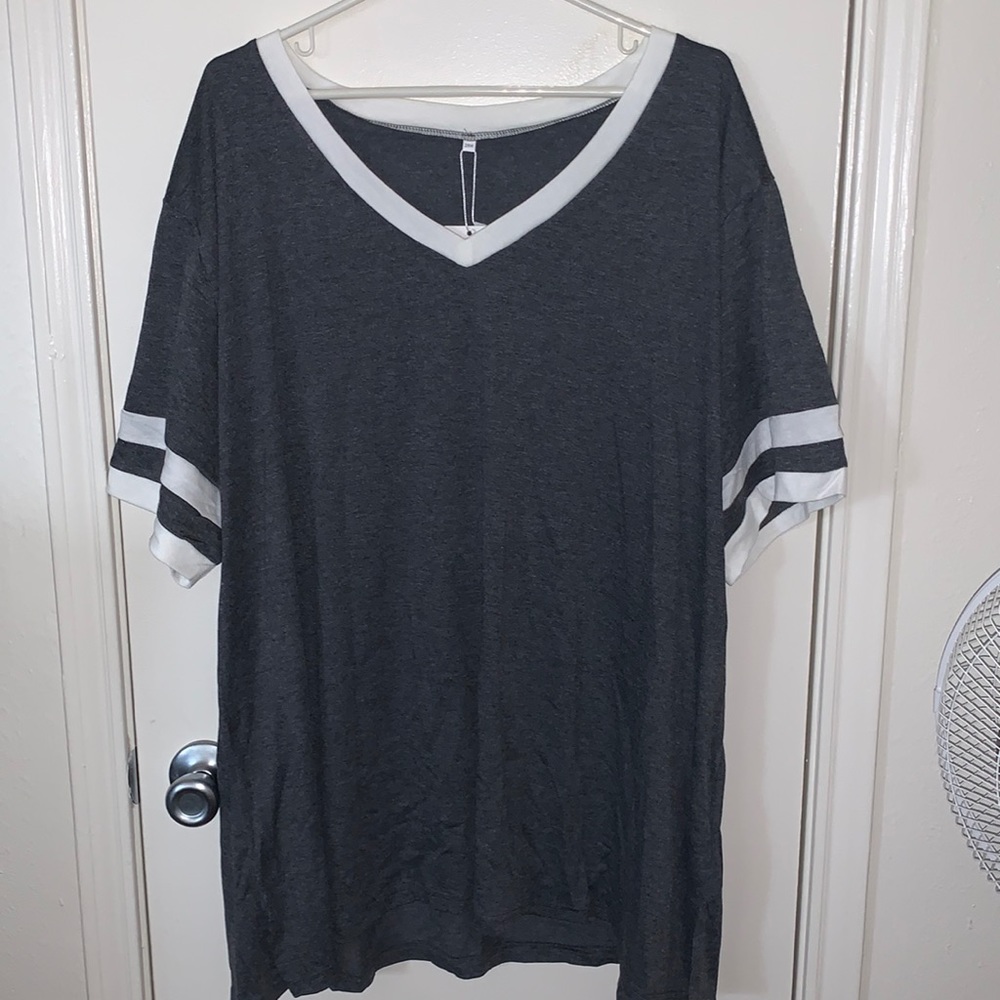 Women’s Short Sleeve Top
